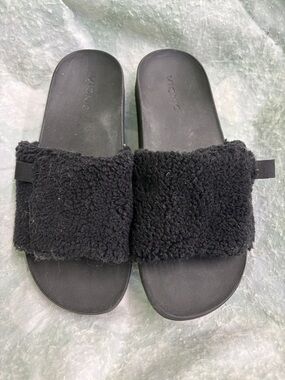 Vionic Black Fuzzy Slide Sandals Sz 10 Excellent Preowned Condition